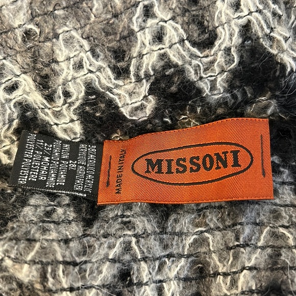 Missoni Infinity Scarf - Picture 3 of 4
